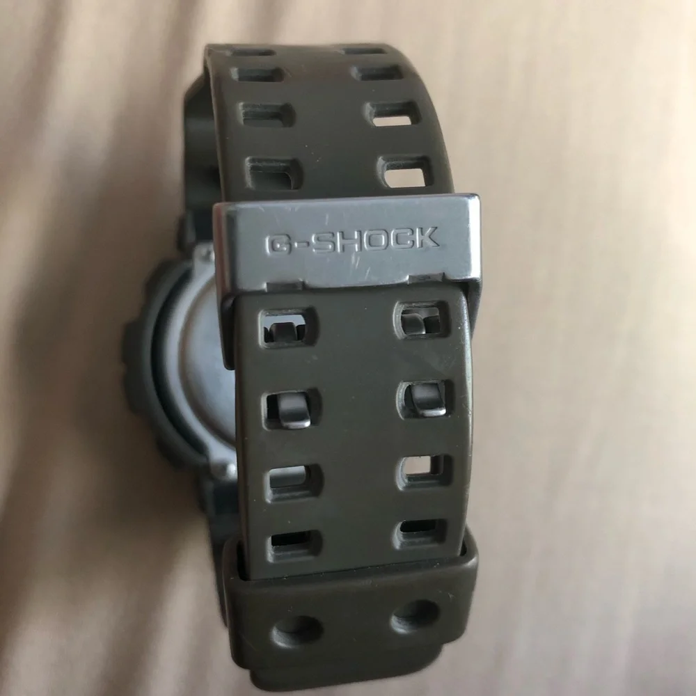 Watch - Picture 3 of 4